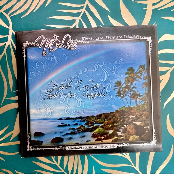 AUTOGRAPHED Na Leo CD, Where I Live There Are Rainbows 2006 - Picture 2 of 12